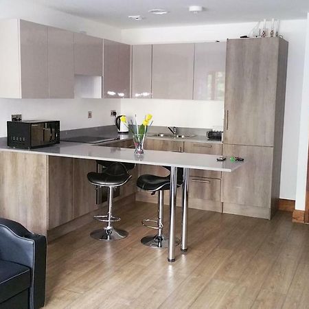 Cygnet House Croydon Bagian luar foto